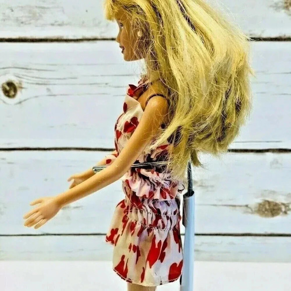 MATTEL BARBIE Doll Blonde Hair Blue Eyes Red White Dress 12" Tall Used - Picture 3 of 11